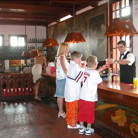 호텔 Santa Susana Resort 3*
